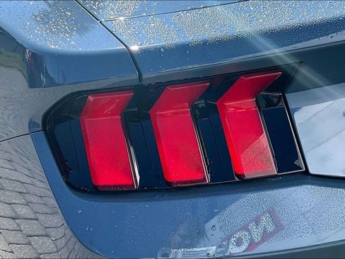 Used 2024 Ford Mustang Coupe RWD image 22