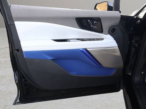 New 2026 Cadillac Optiq Luxury 1 RWD image 9