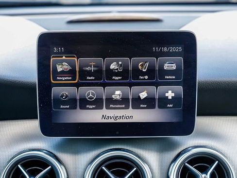 Used 2020 Mercedes-Benz GLA 250 4MATIC image 12