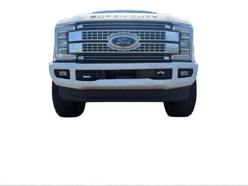Used 2019 Ford F250 Platinum w/ Platinum Ultimate Package AWD/4WD image 26