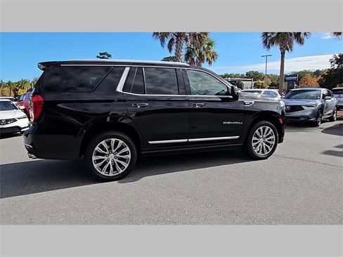 Used 2021 GMC Yukon Denali w/ Denali Premium Package image 28