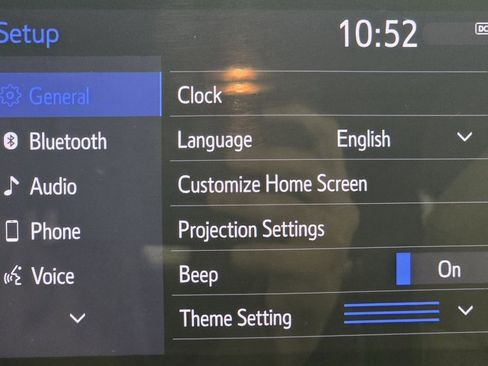 Used 2021 Toyota Sienna Limited image 39