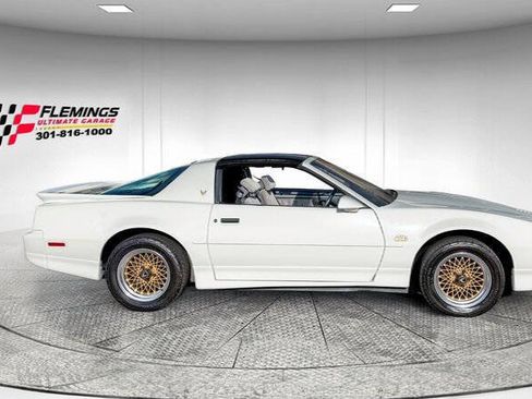 Used 1987 Pontiac Firebird Trans Am image 11