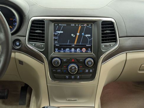Used 2015 Jeep Grand Cherokee Overland image 30