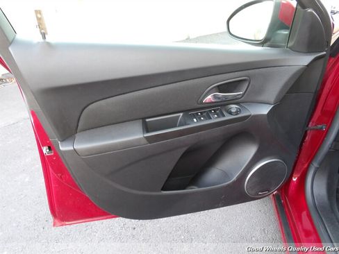 Used 2013 Chevrolet Cruze LT w/ All-Star Edition FWD image 21