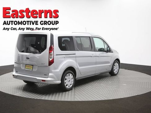 Used 2022 Ford Transit Connect XLT FWD image 38