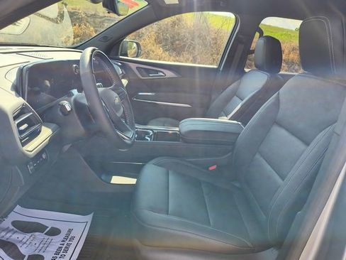 New 2026 Chevrolet Traverse LT w/ Enhanced Driving Package image 19