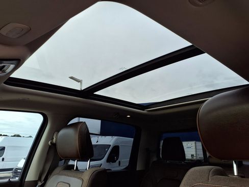 Used 2025 RAM 1500 Limited image 16