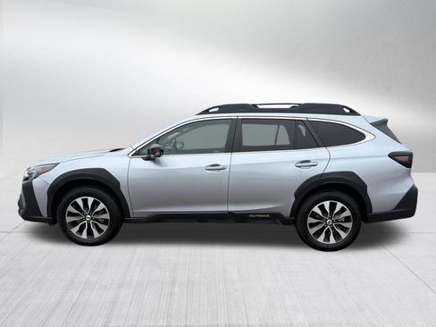 Certified 2024 Subaru Outback Limited XT AWD/4WD image 4