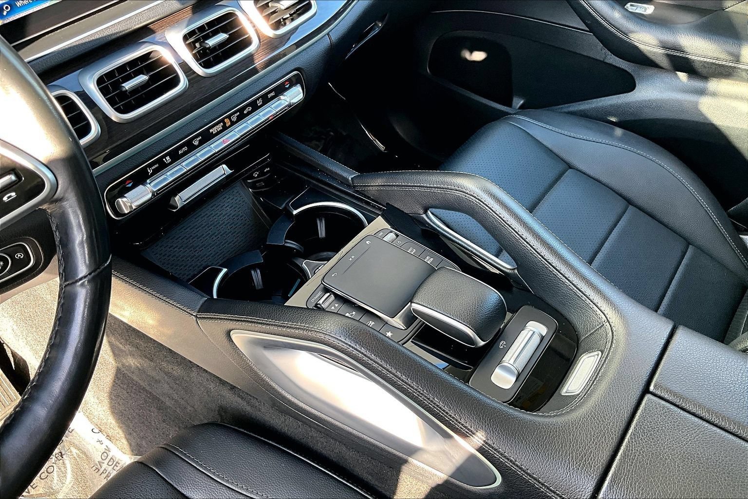 Used 2023 Mercedes-Benz GLS 450 4MATIC image 17