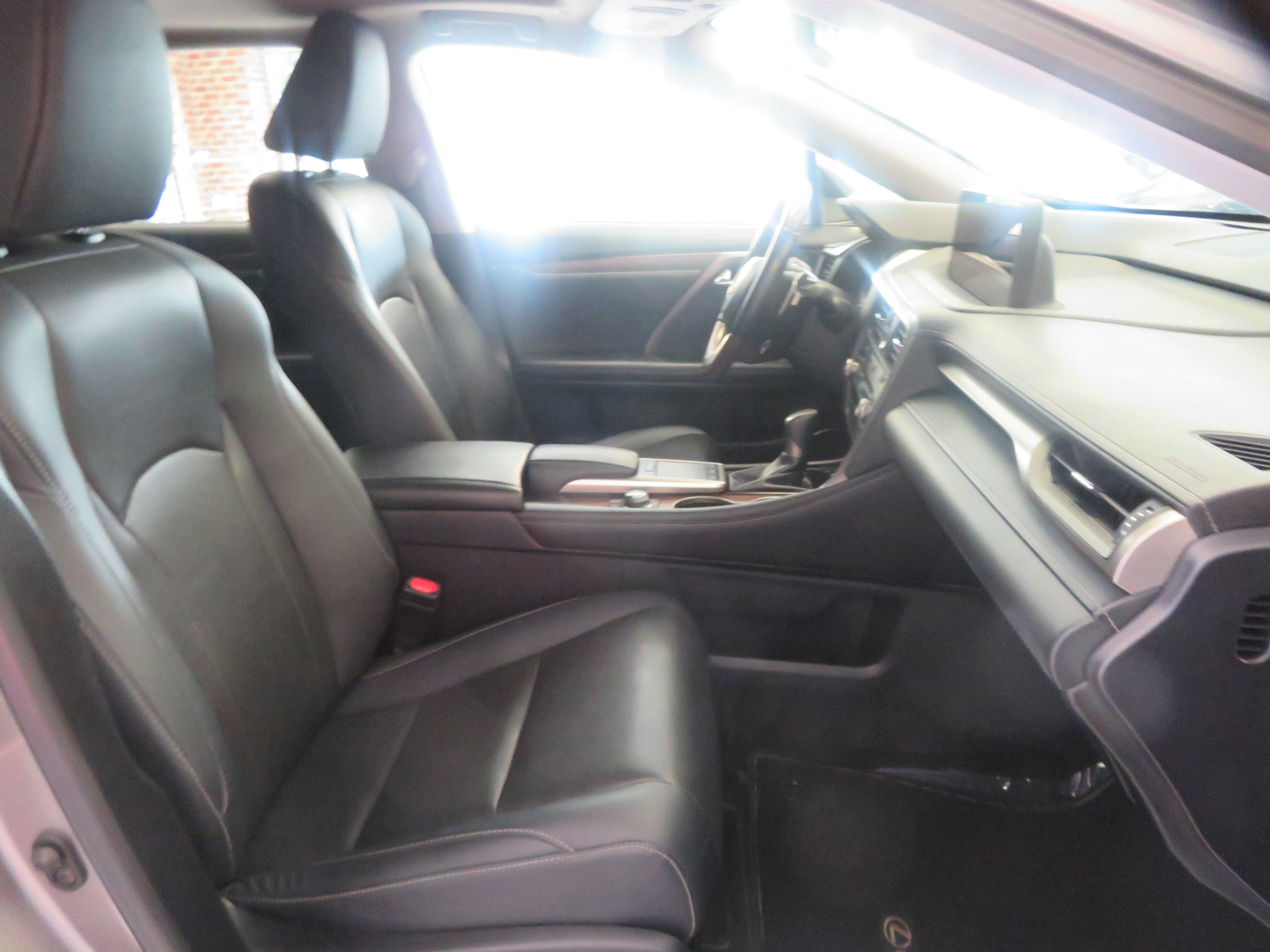 Used 2021 Lexus RX 350L FWD w/ Premium Package image 25