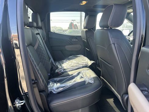 New 2026 GMC Canyon Denali image 27