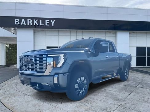 New 2026 GMC Sierra 3500 Denali w/ Denali Reserve Package image 3