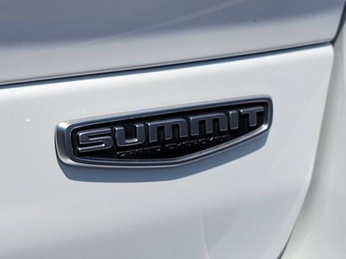 Used 2022 Jeep Grand Cherokee Summit w/ Adv Protech Group IV AWD/4WD image 28