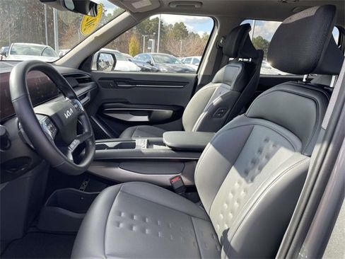 Certified 2024 Kia EV9 Wind image 30
