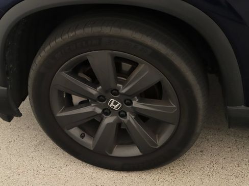 Used 2023 Honda Pilot Sport image 32