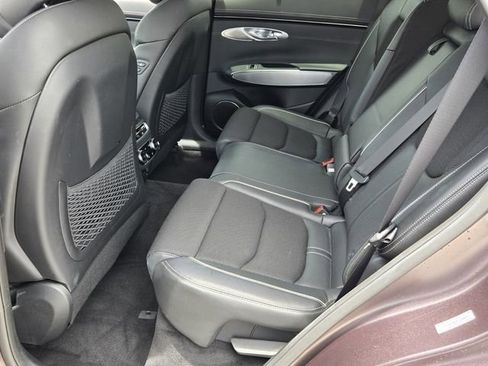 Used 2023 Genesis GV70 2.5T w/ Sport Prestige Package AWD/4WD image 11