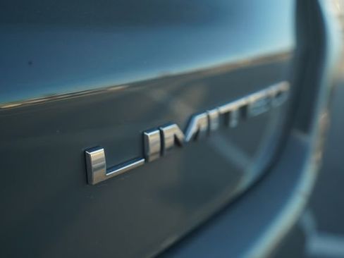 Used 2022 Jeep Compass Limited image 40