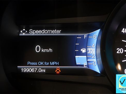 Used 2018 Ford Edge Titanium w/ Equipment Group 301A image 16