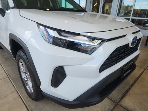 Certified 2022 Toyota RAV4 XLE w/ Convenience Package AWD/4WD image 8