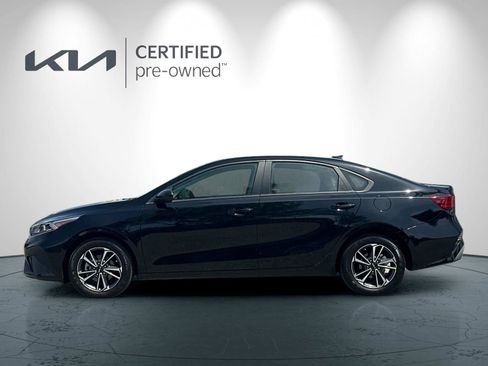 Certified 2024 Kia Forte LXS FWD image 7