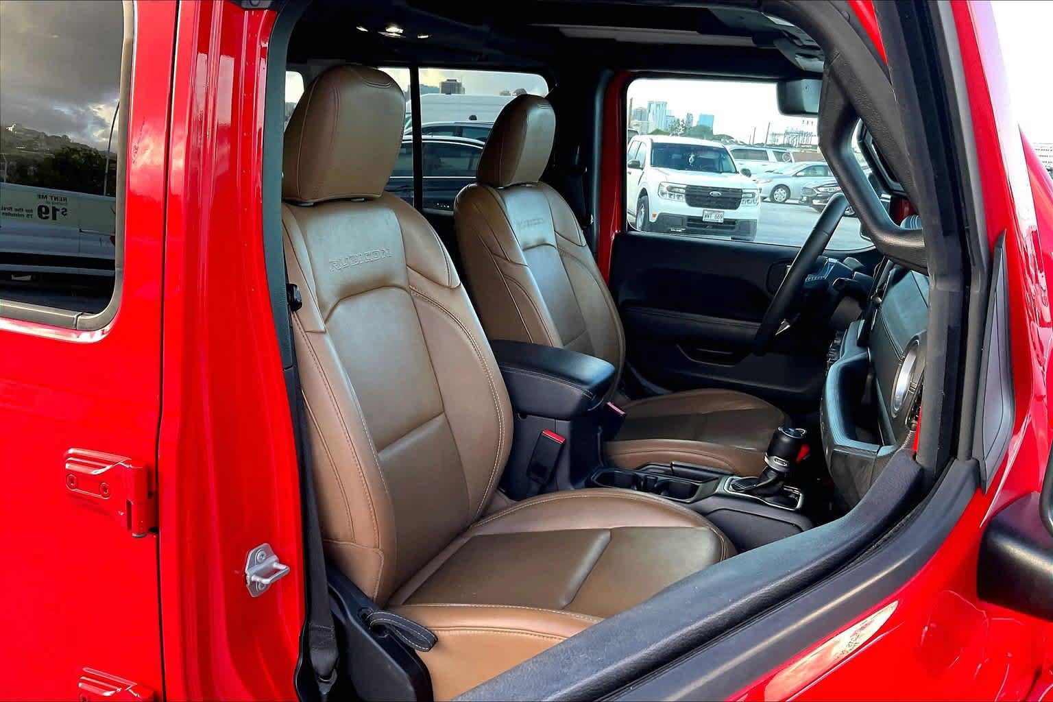Used 2023 Jeep Wrangler Unlimited Rubicon 4xe AWD/4WD image 13