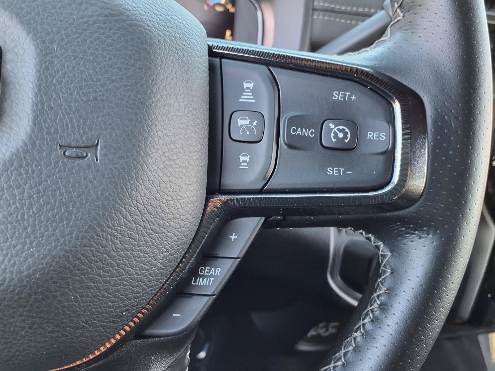 Used 2026 RAM 2500 Rebel AWD/4WD image 18