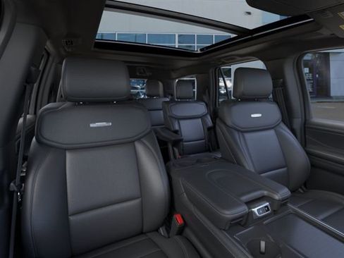 New 2025 Ford Expedition Platinum w/ Stealth Performance Package image 10