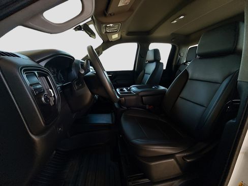 Used 2020 Chevrolet Silverado 2500 W/T image 18