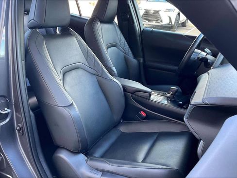 Used 2025 Lexus UX 300h AWD w/ Cold Area Package image 9