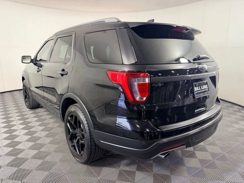 Used 2018 Ford Explorer XLT FWD image 9