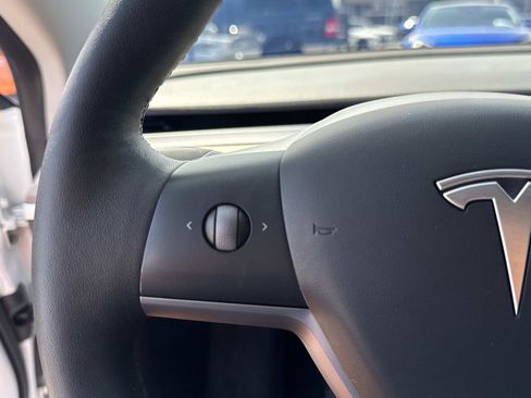 Used 2023 Tesla Model 3 Standard Range RWD image 17