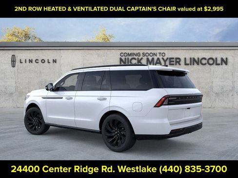New 2026 Lincoln Navigator Reserve w/ Jet Appearance Package AWD/4WD image 4