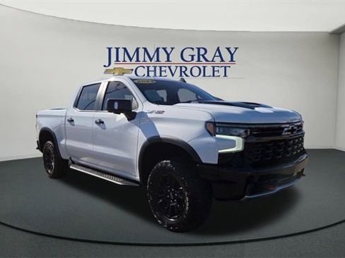 Used 2023 Chevrolet Silverado 1500 ZR2 w/ Technology Package image 1