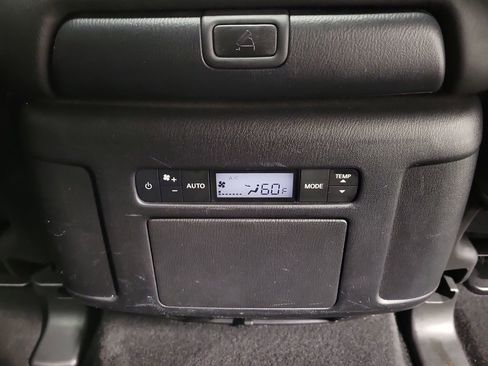 Used 2021 Nissan Armada SL w/ Captain's Chairs Package AWD/4WD image 30