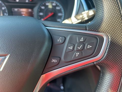 Used 2022 Chevrolet Equinox LS AWD/4WD image 24