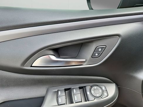 New 2026 Buick Envista Sport Touring w/ Convenience I Package FWD image 31