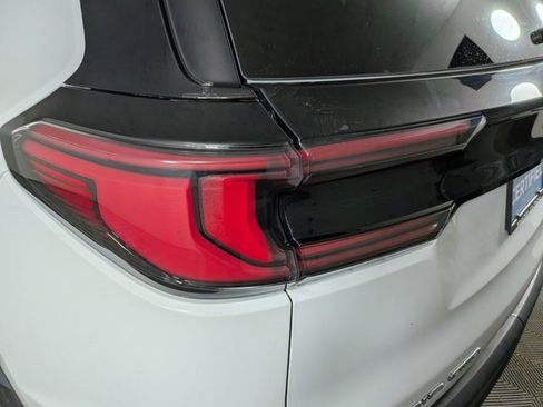 Certified 2025 GMC Acadia Elevation image 14