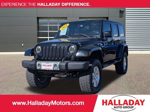 Used 2013 Jeep Wrangler Unlimited Sahara w/ Connectivity Group AWD/4WD image 1