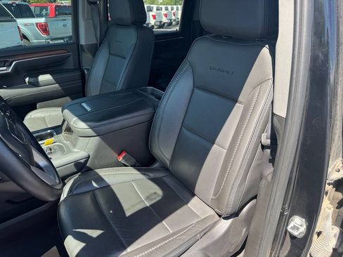 Used 2024 GMC Sierra 3500 Denali w/ Denali Reserve Package AWD/4WD image 10