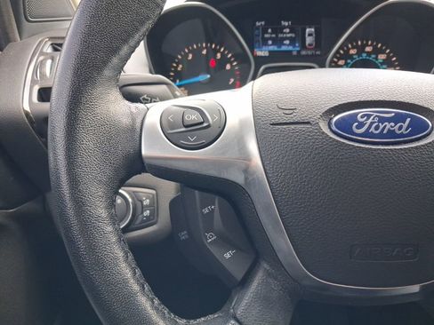Used 2014 Ford Escape Titanium FWD image 28