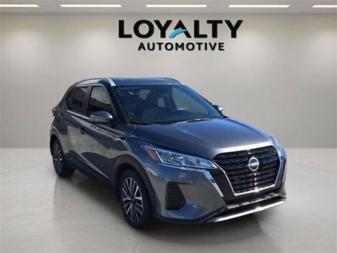 Used 2024 Nissan Kicks SV image 7