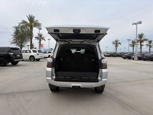 Certified 2022 Toyota 4Runner SR5 RWD image 31