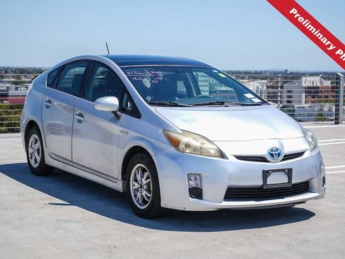 Used 2010 Toyota Prius Two FWD image 3