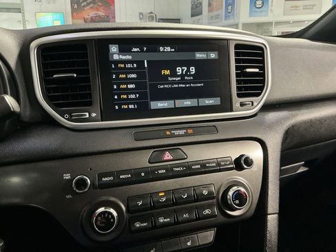 Used 2022 Kia Sportage Nightfall Edition image 26