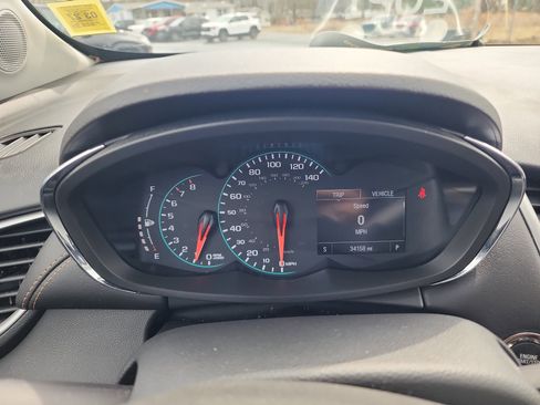 Used 2021 Chevrolet Trax LT w/ LT Convenience Package image 20