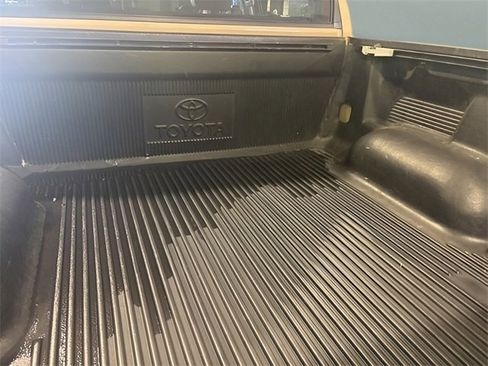 Used 2020 Toyota Tundra Limited image 22