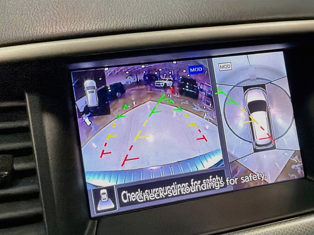 Used 2018 Nissan Pathfinder SL FWD image 13