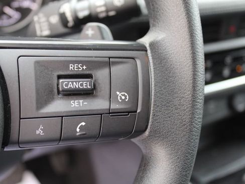 Used 2024 Nissan Rogue S image 16