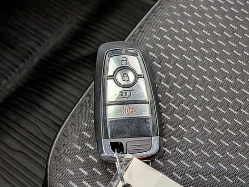 Certified 2025 Ford Escape ST-Line w/ Equipment Group 301A image 33